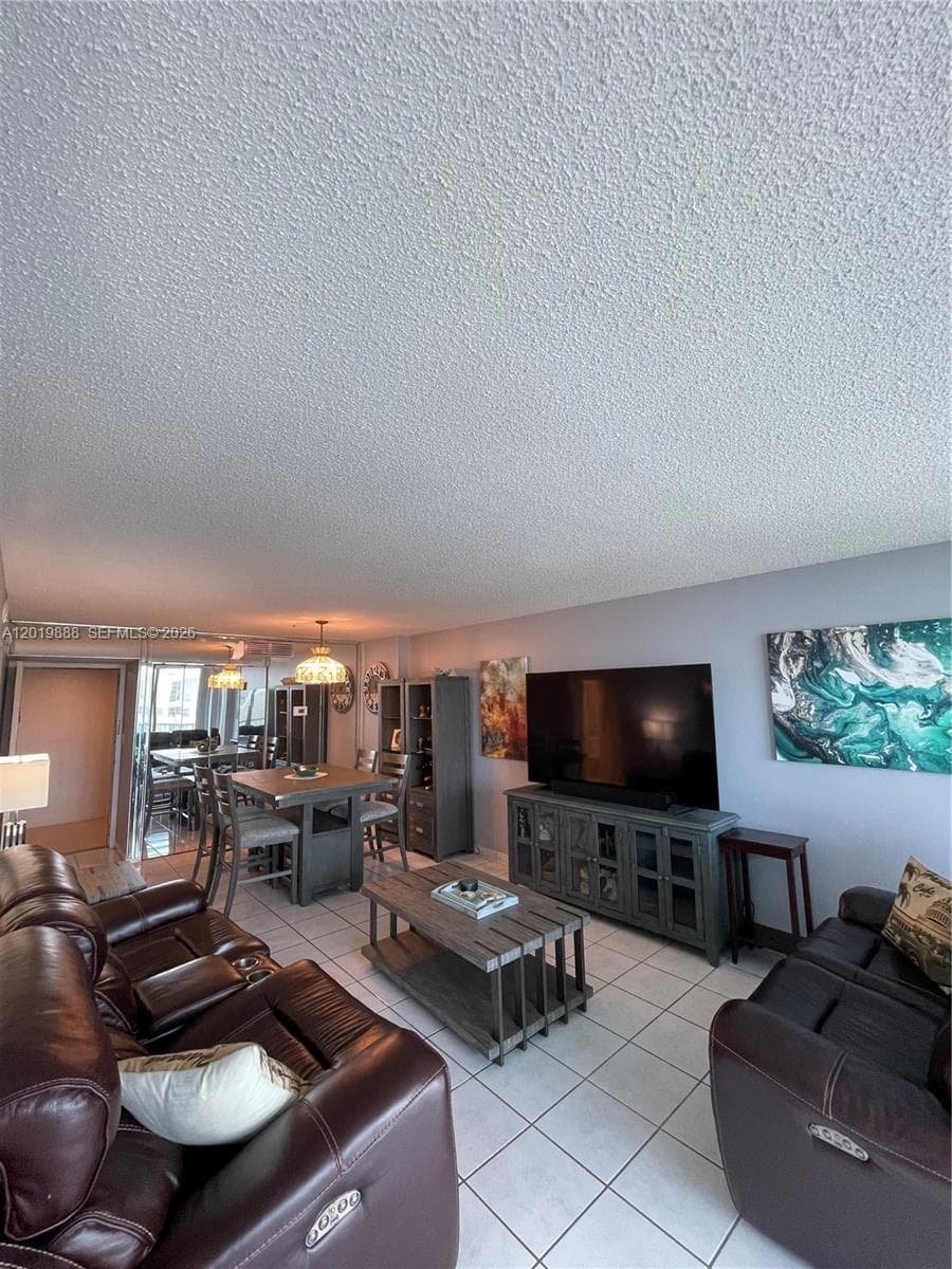2655 Collins Ave 1907 photo 19