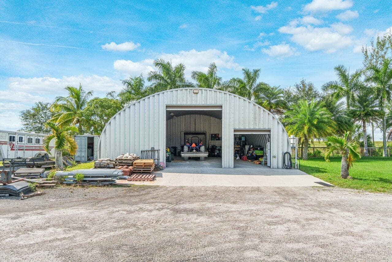 2587 Skipiks Way photo 13