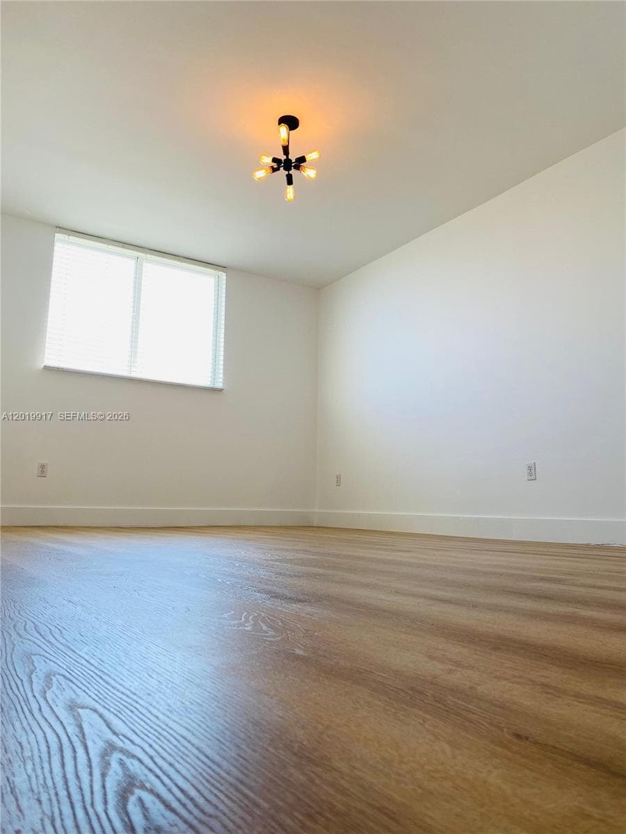 1688 West Ave 804 photo 13