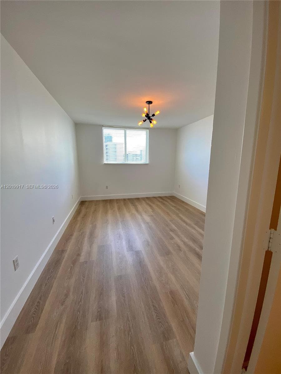 1688 West Ave 804 photo 7