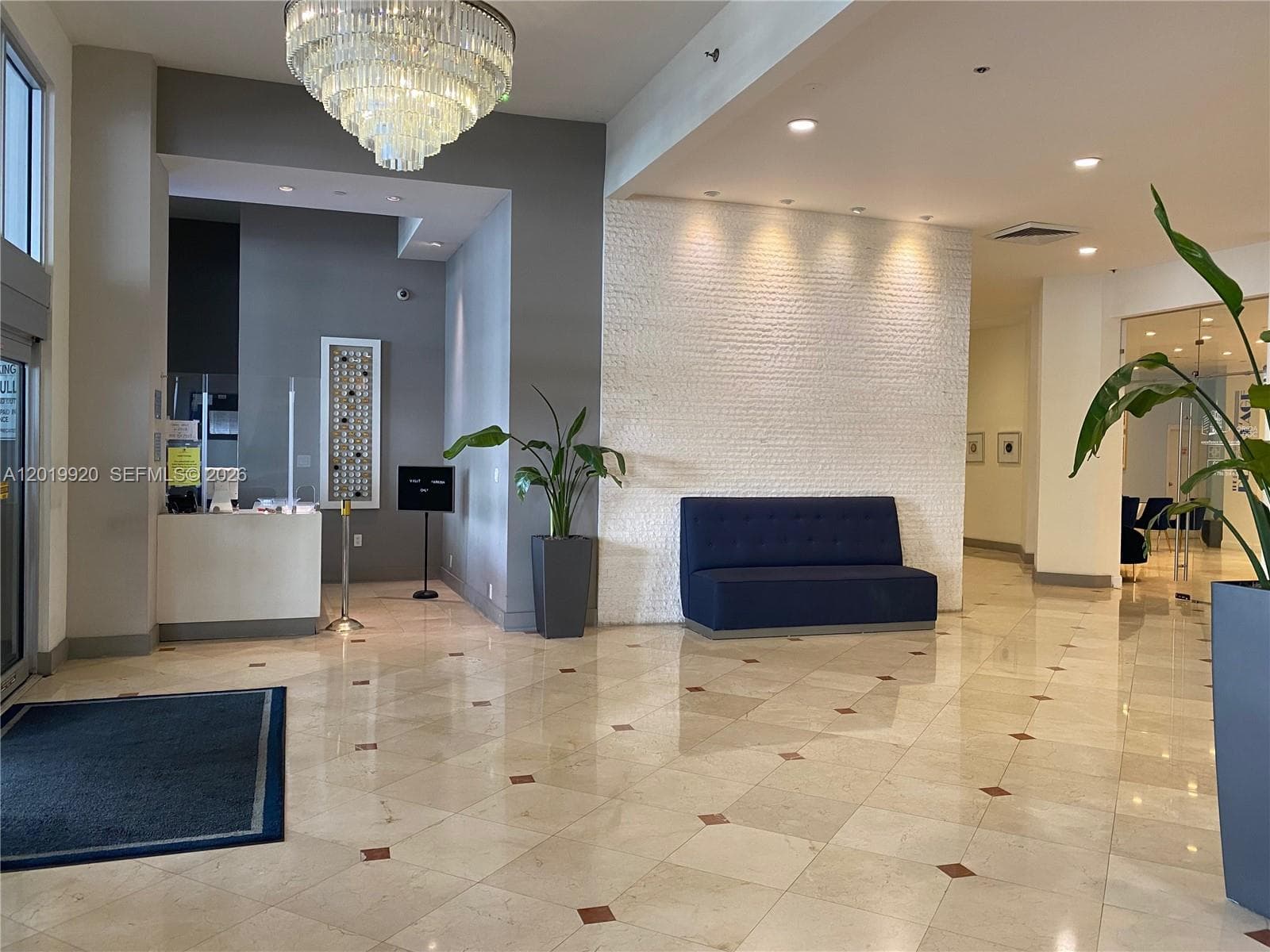 100 Lincoln Rd 330 photo 19