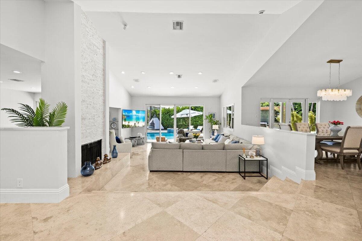 3001 Jasmine Court photo 16