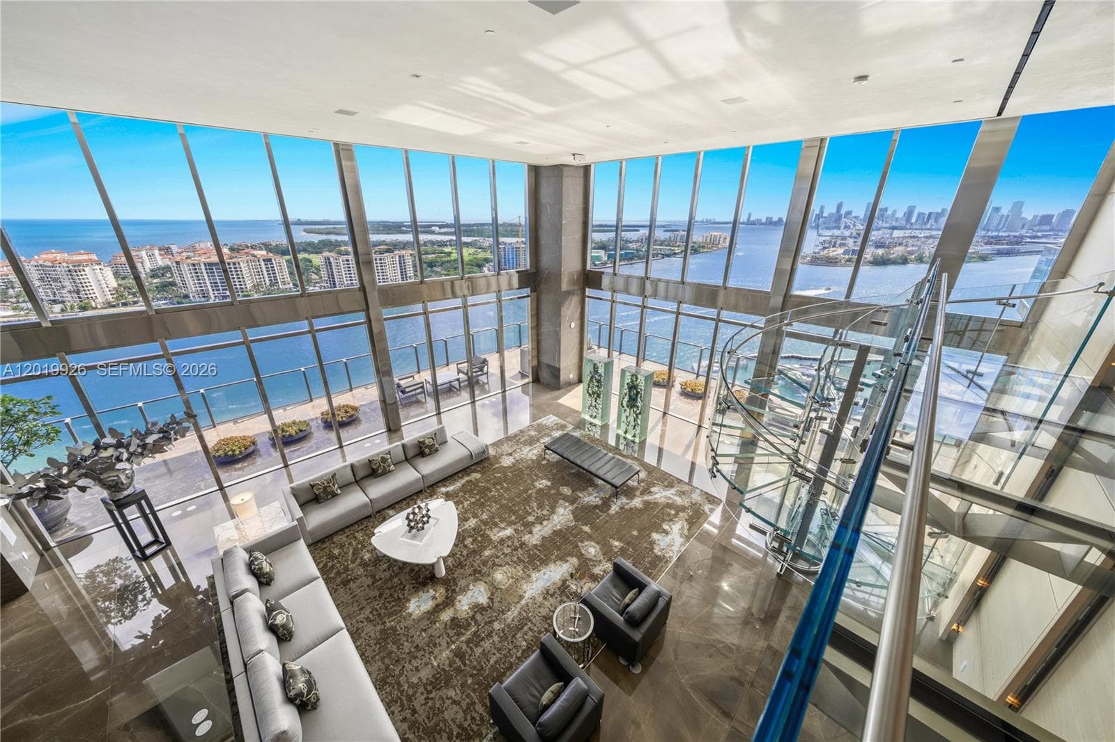 800 Pointe Dr Penthouse 2204 photo 1