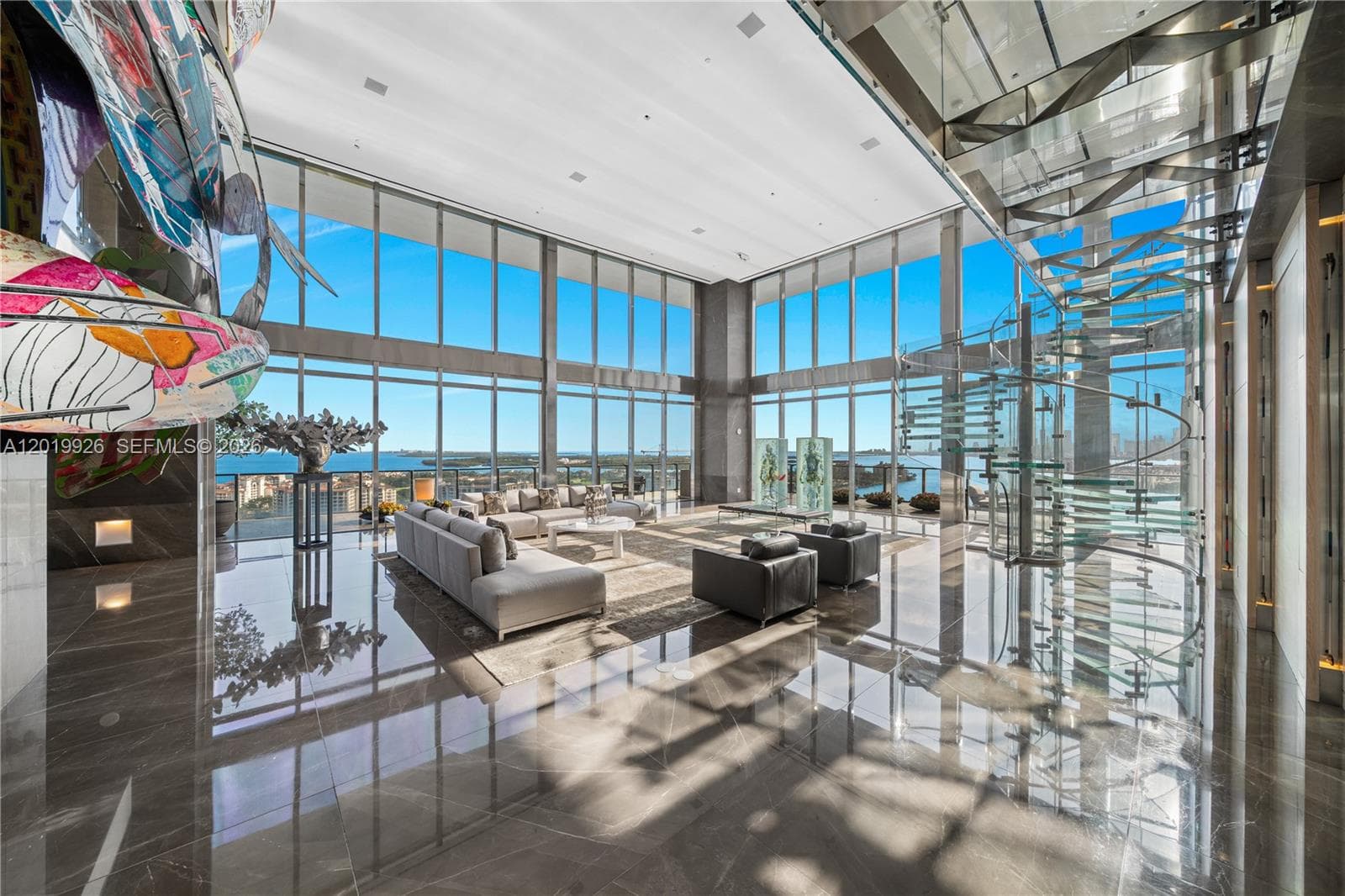 800 Pointe Dr Penthouse 2204 photo 18