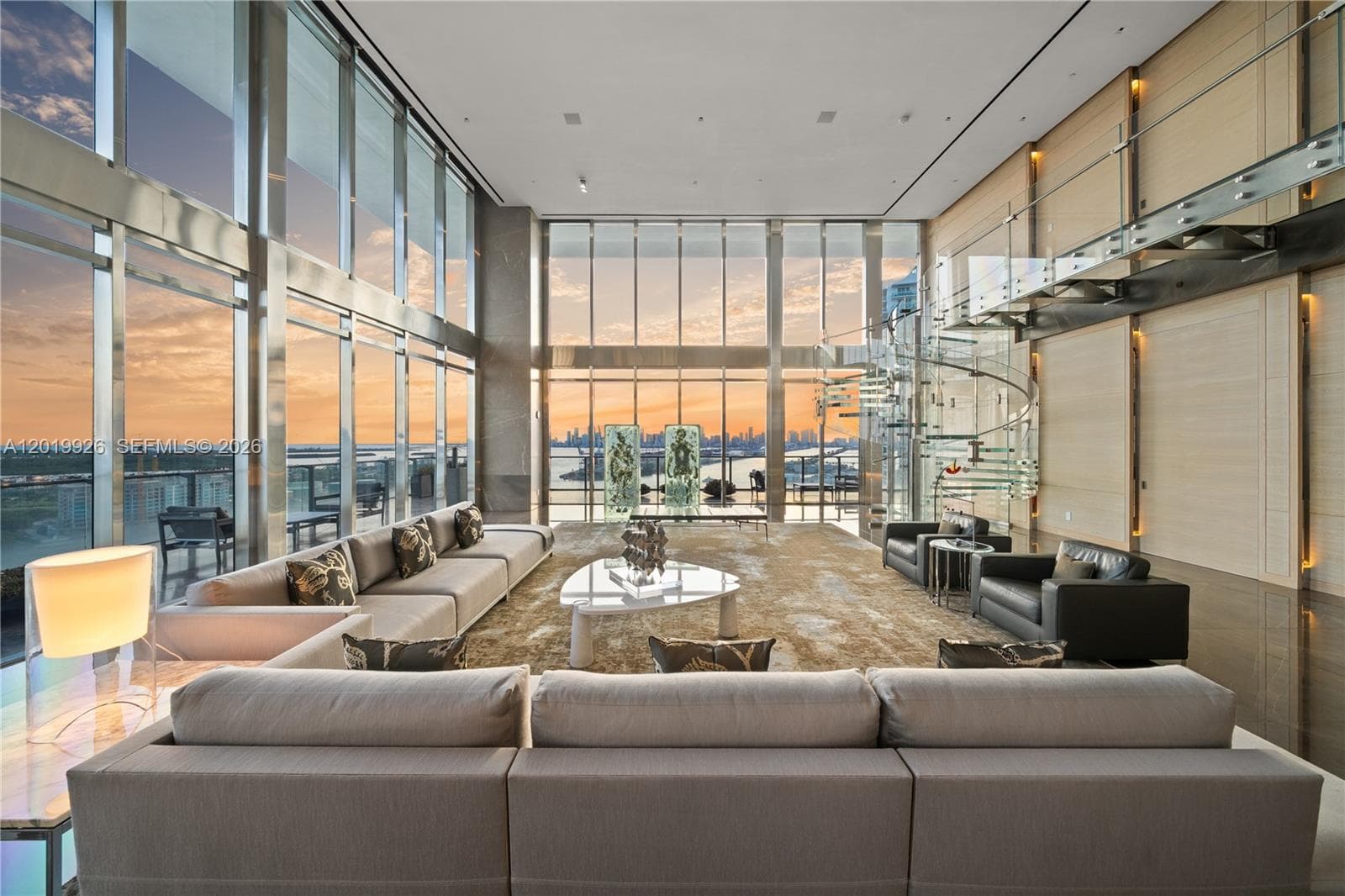 800 Pointe Dr Penthouse 2204 photo 19