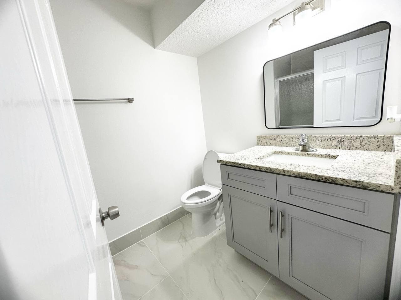 1033 Goldenrod Road photo 5
