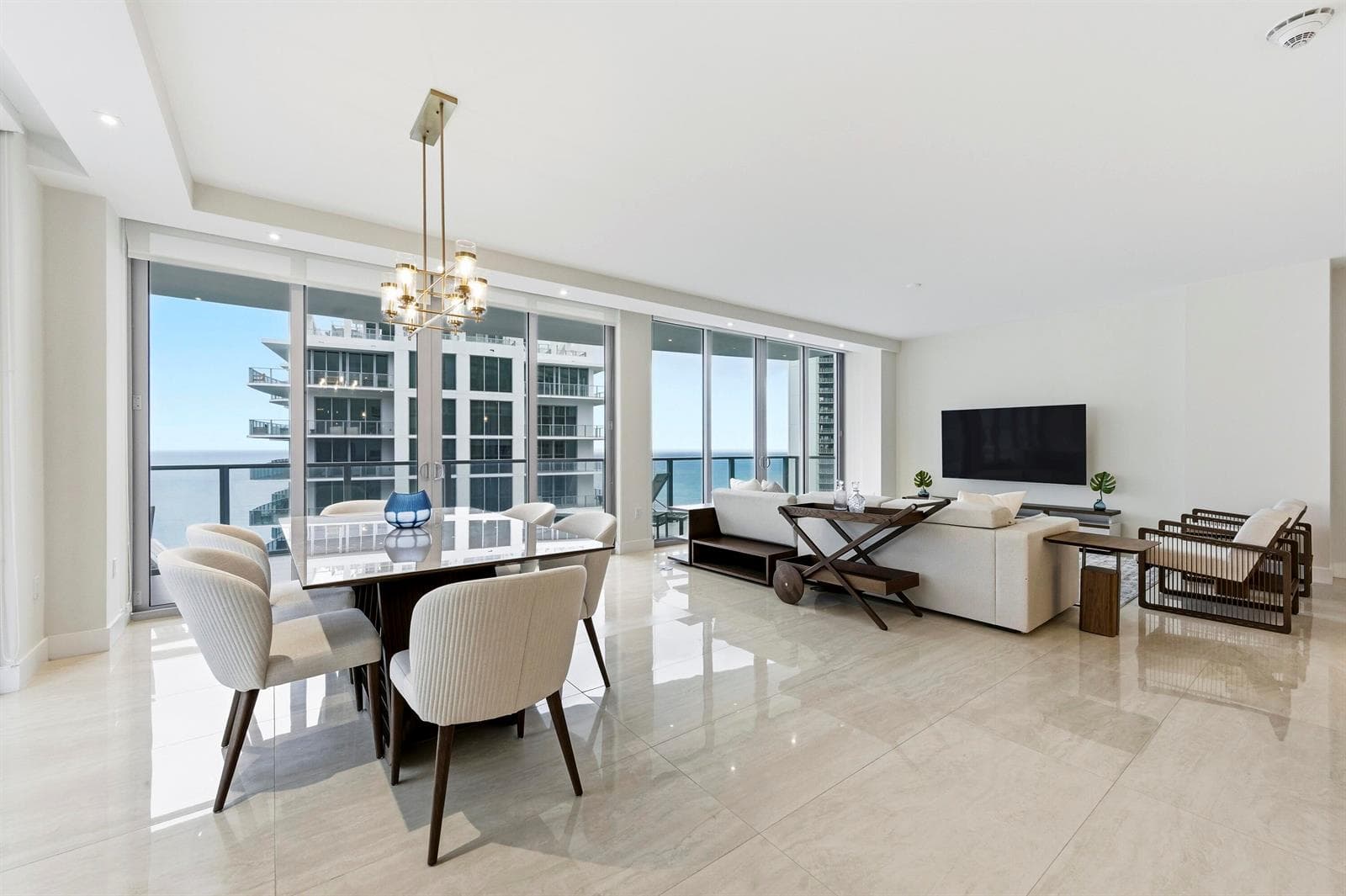 3100 N Ocean Drive N P-1802 photo 1
