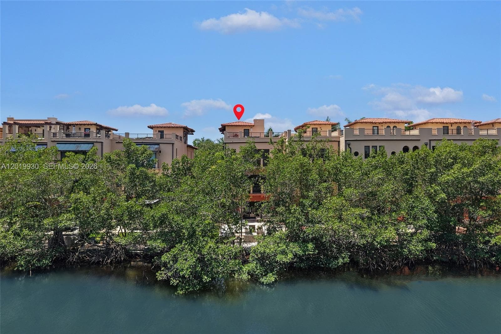 6226 Paradise Point Dr photo 4