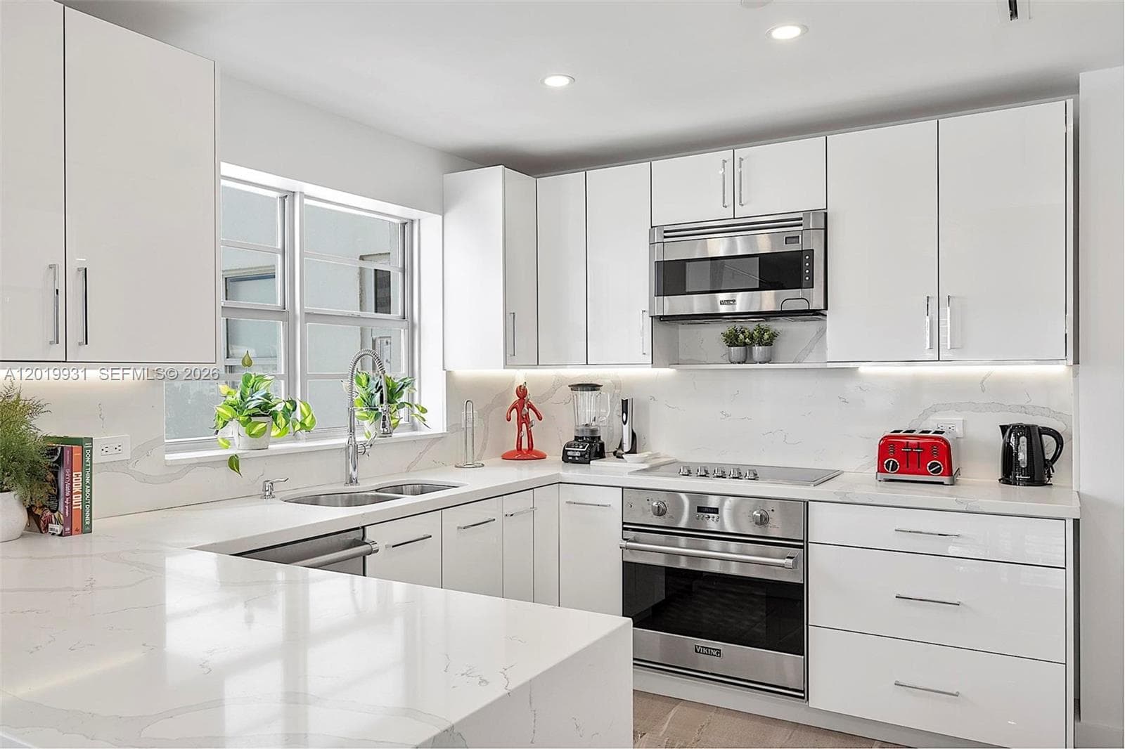 16 Island Ave 7C photo 13