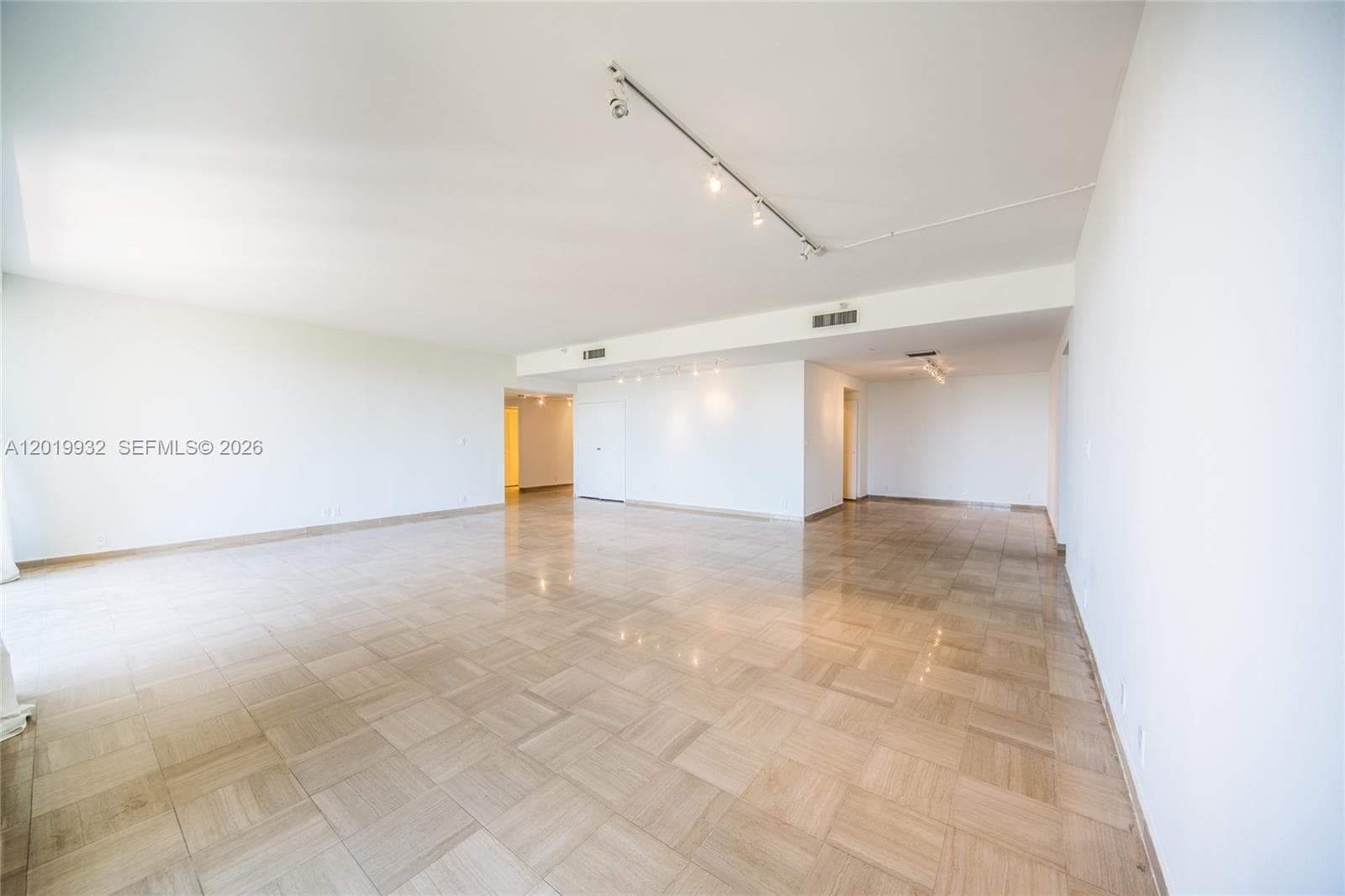 151 Crandon Blvd 425 photo 5
