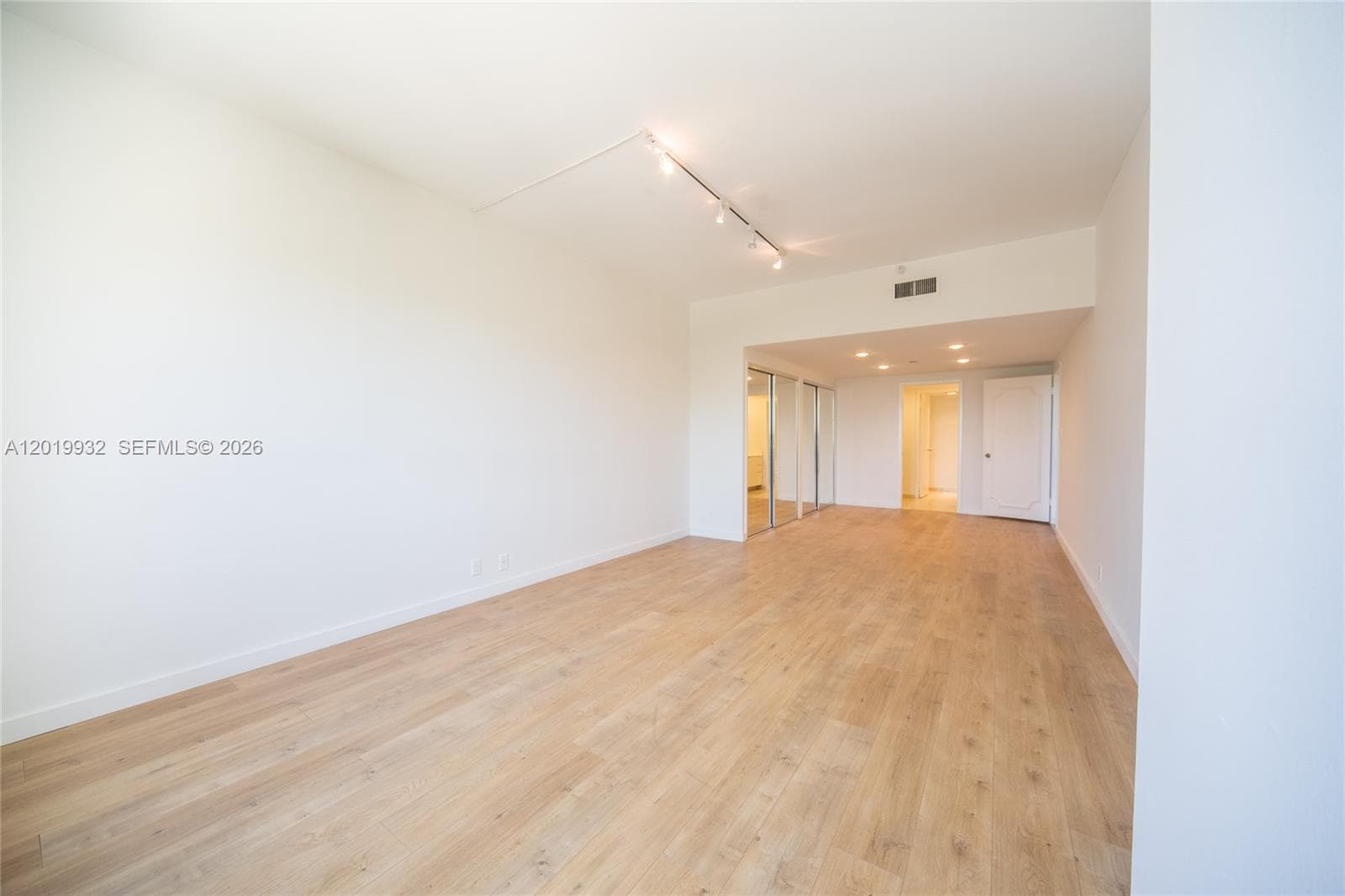 151 Crandon Blvd 425 photo 11