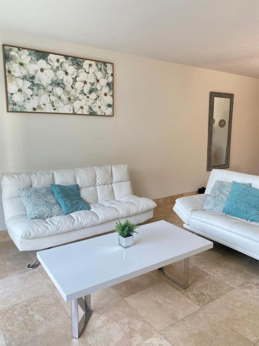 3801 Ocean Dr 2Q photo 2