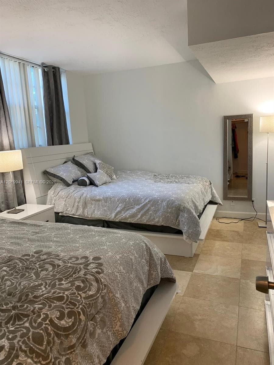 3801 Ocean Dr 2Q photo 12