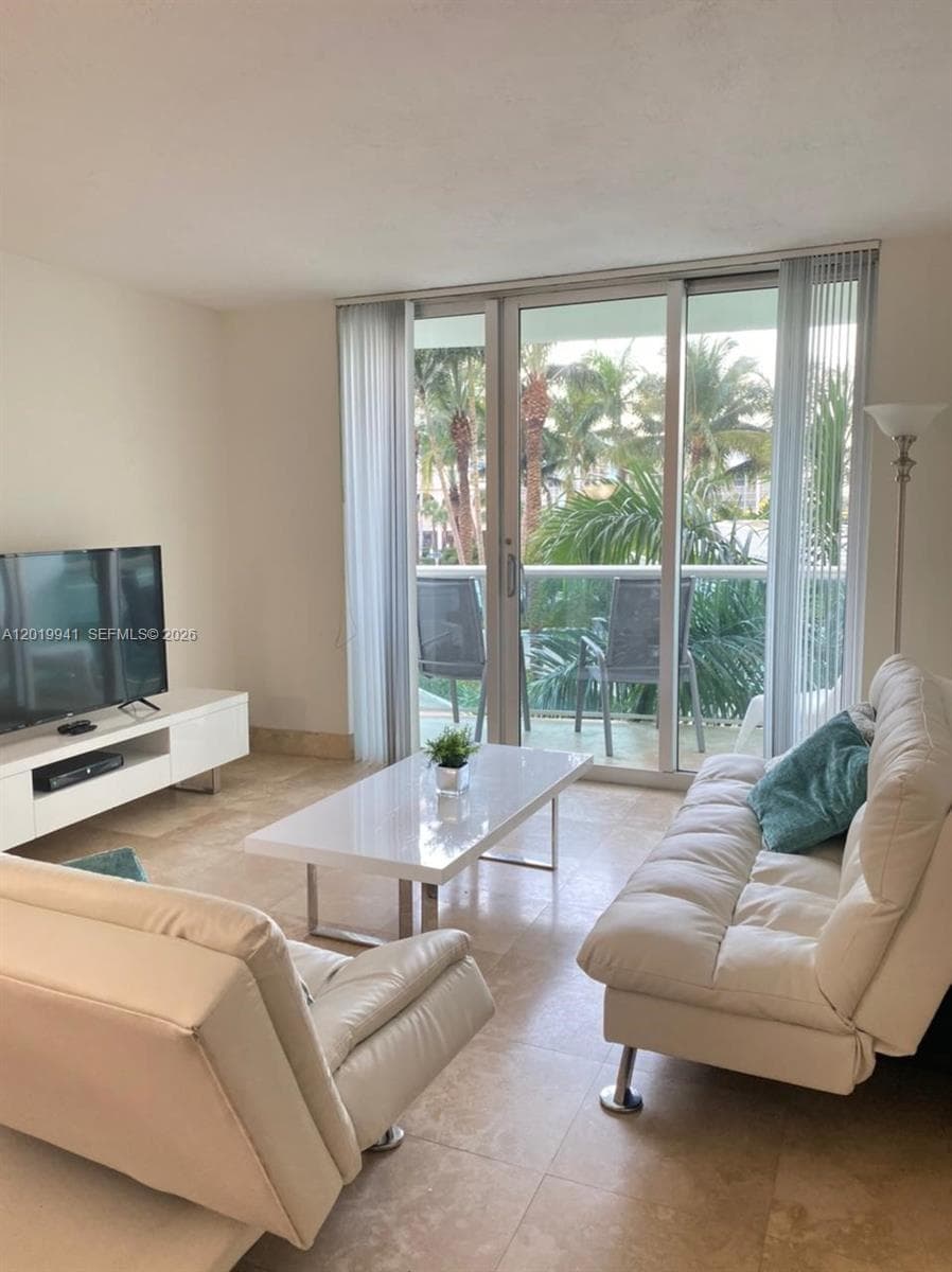 3801 Ocean Dr 2Q photo 3