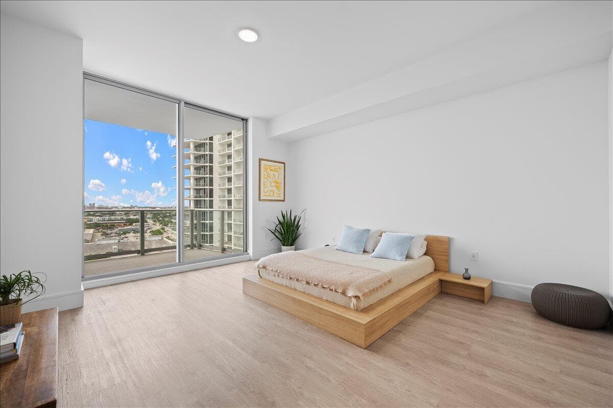 220 Lake Shore Drive 1207 photo 12