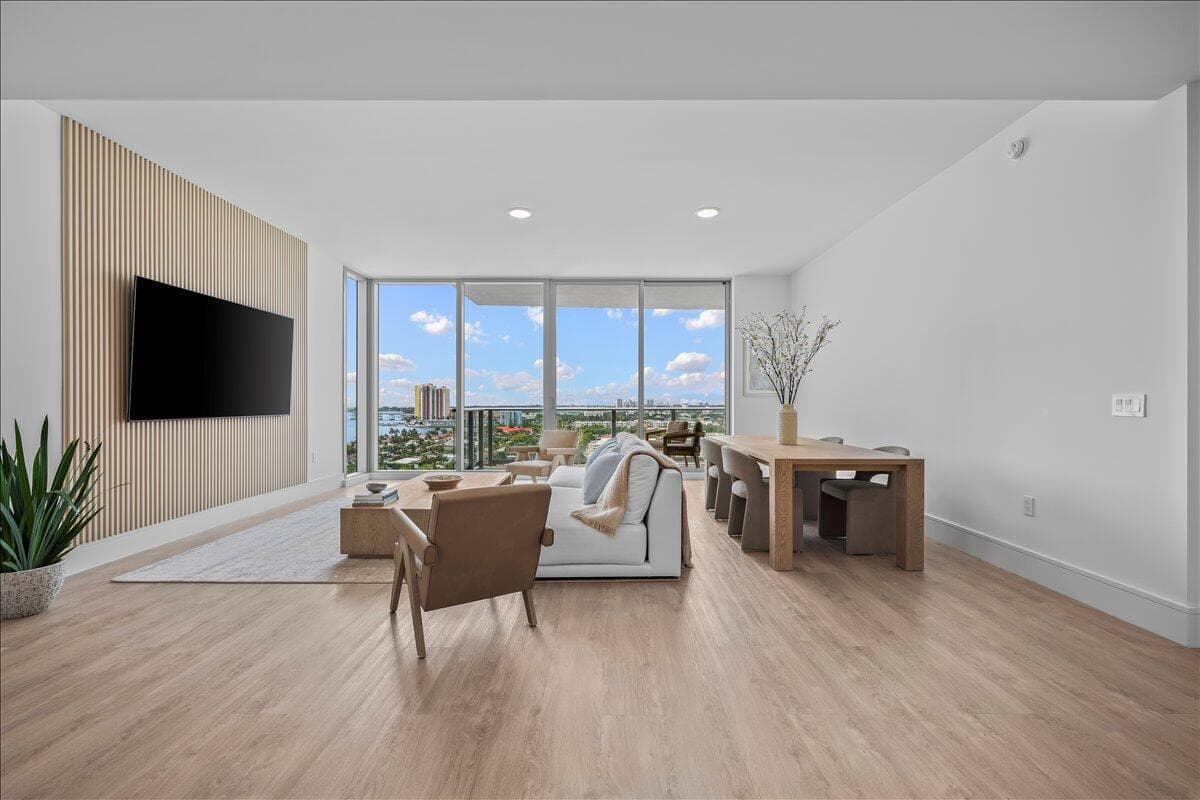 220 Lake Shore Drive 1207 photo 11