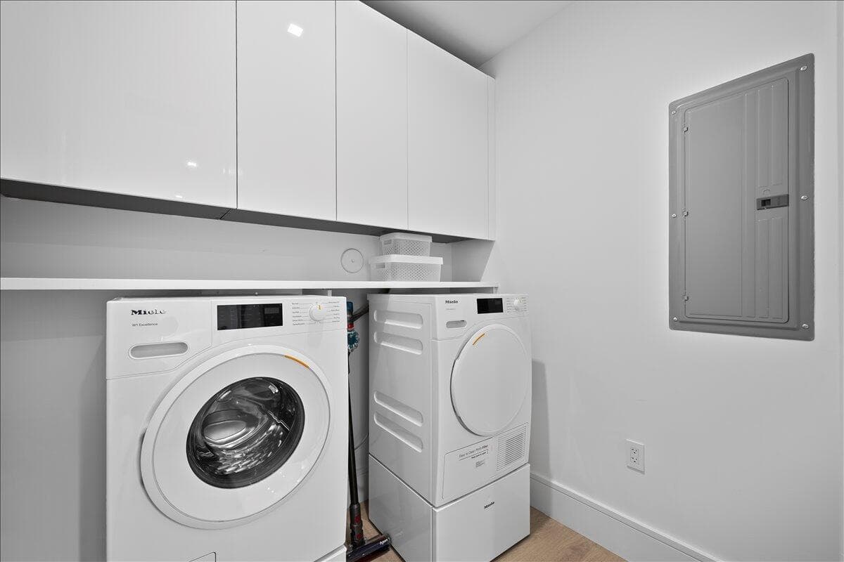 220 Lake Shore Drive 1207 photo 21