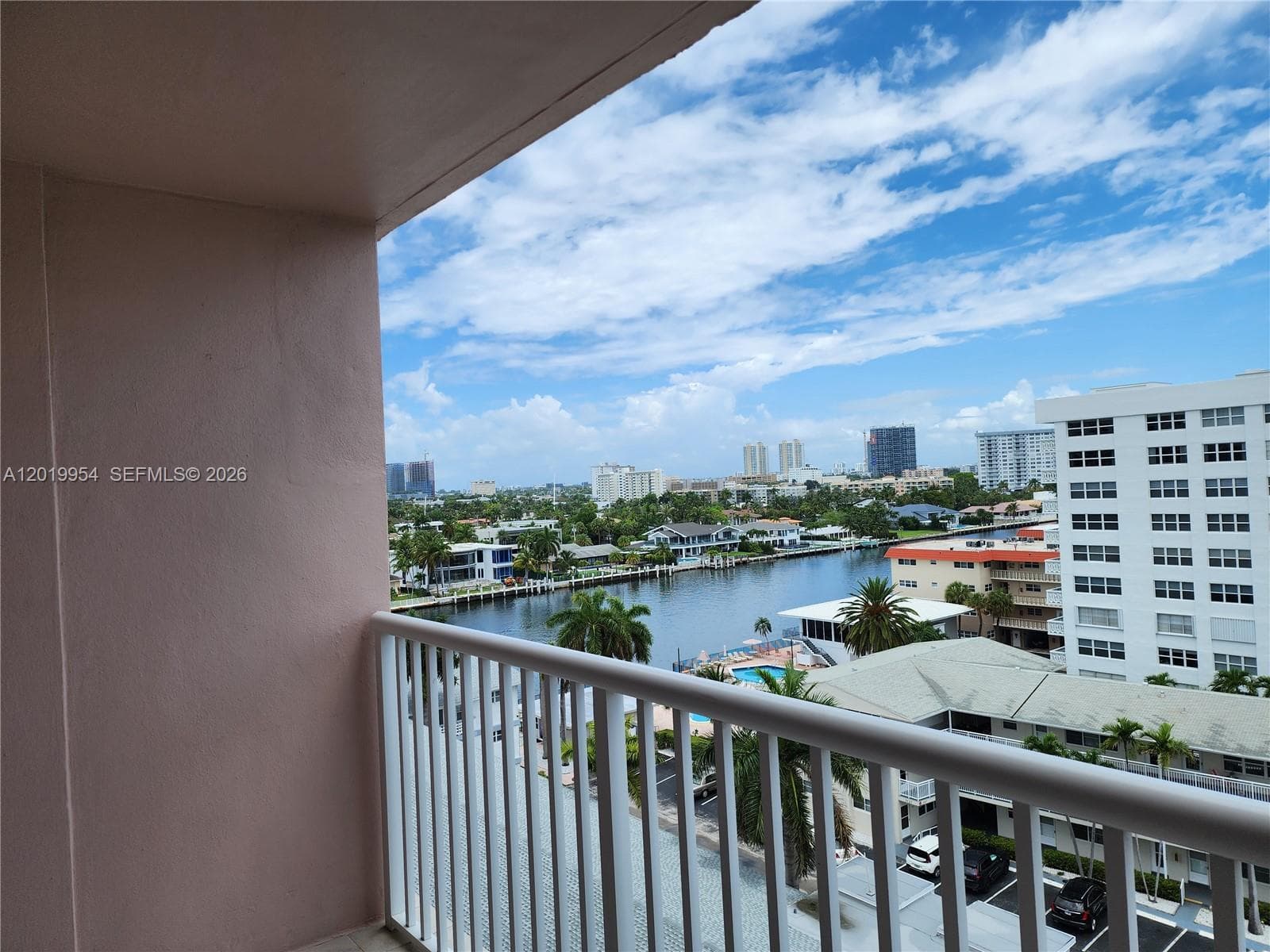 3161 Ocean Dr 903 photo 4