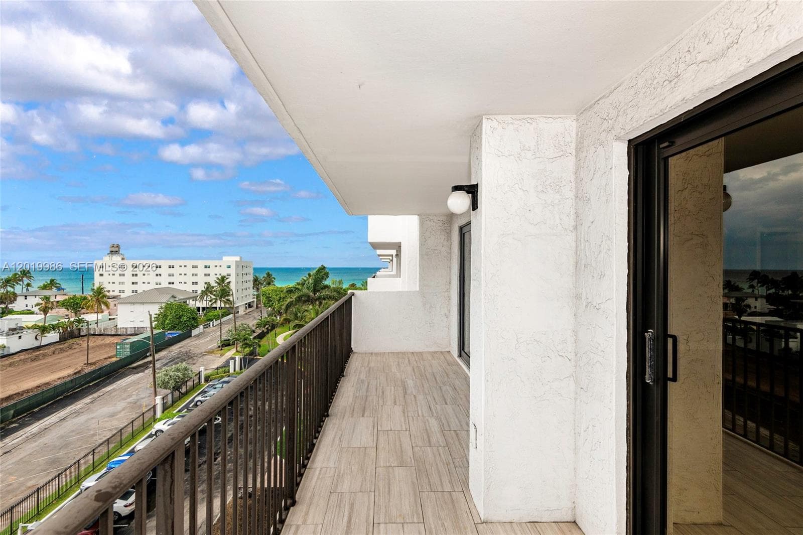 1201 Ocean Dr 610N photo 2