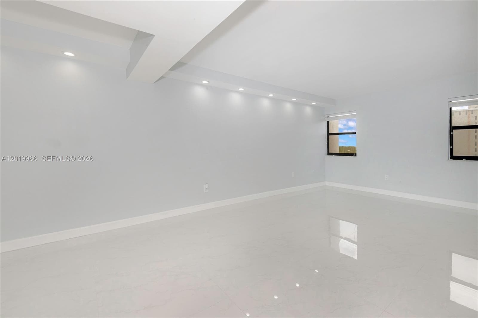 1201 Ocean Dr 610N photo 16