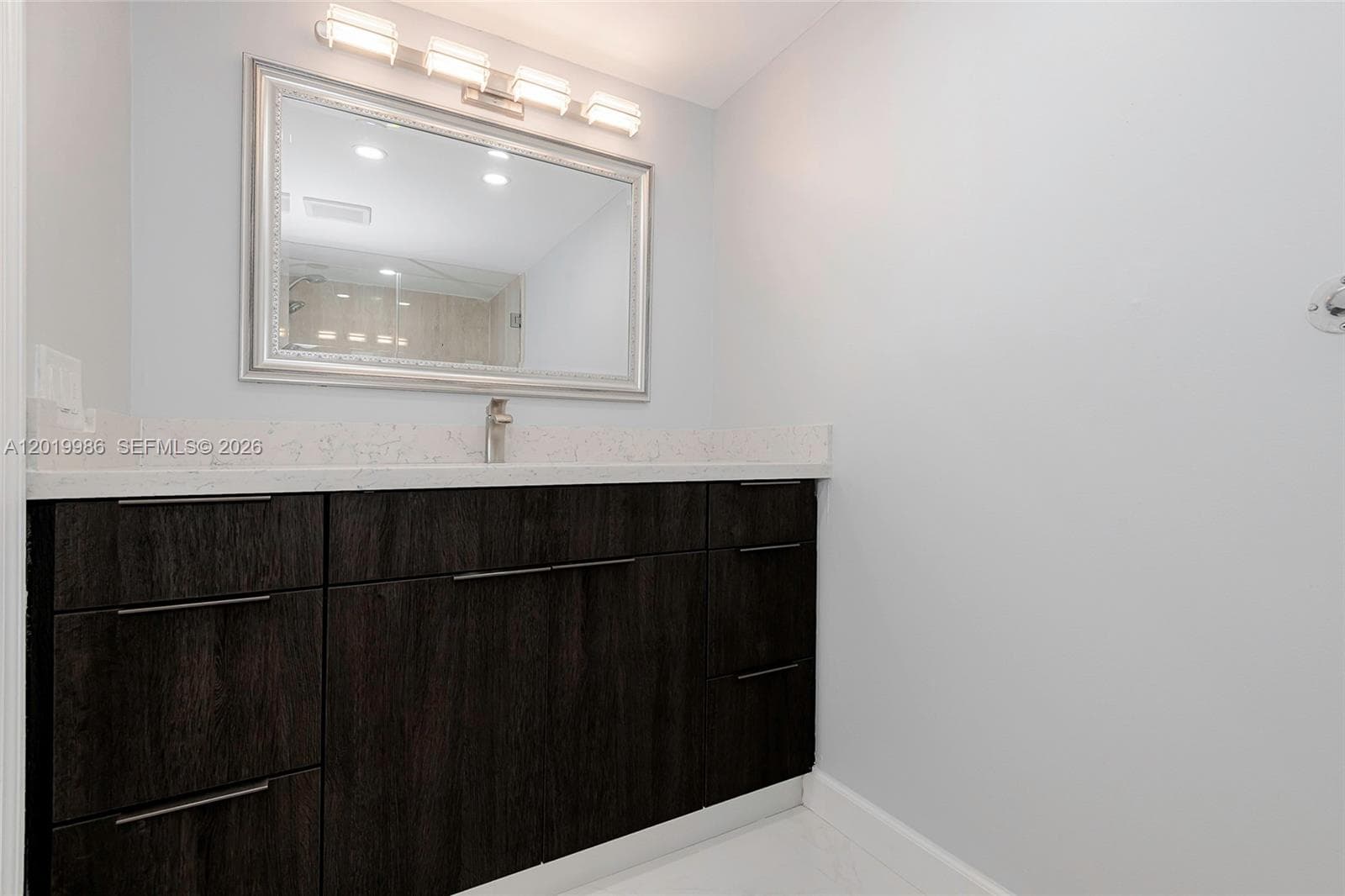 1201 Ocean Dr 610N photo 19