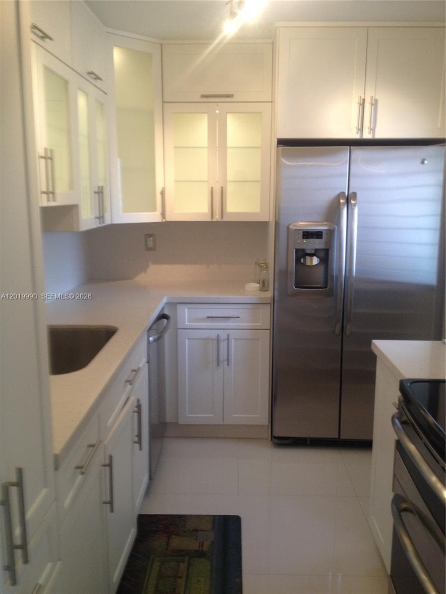 6855 Edgewater Dr 3DN photo 4