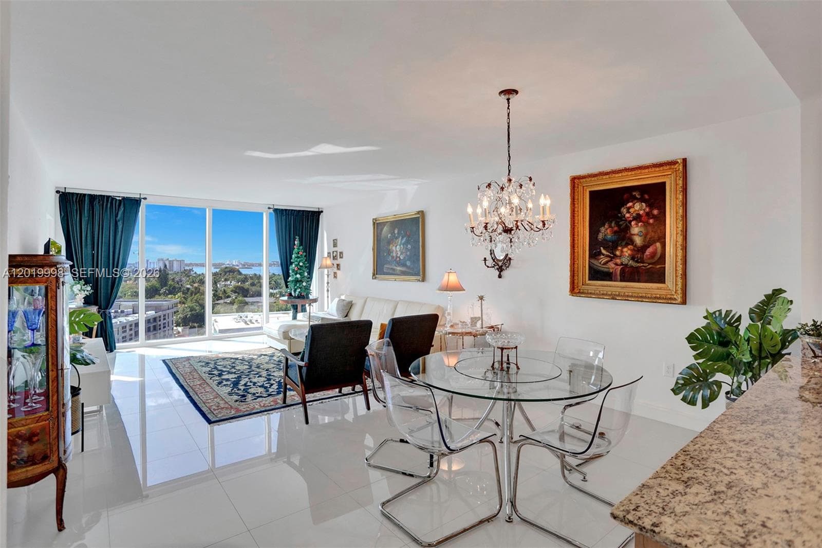 10275 Collins Ave 829 photo 2