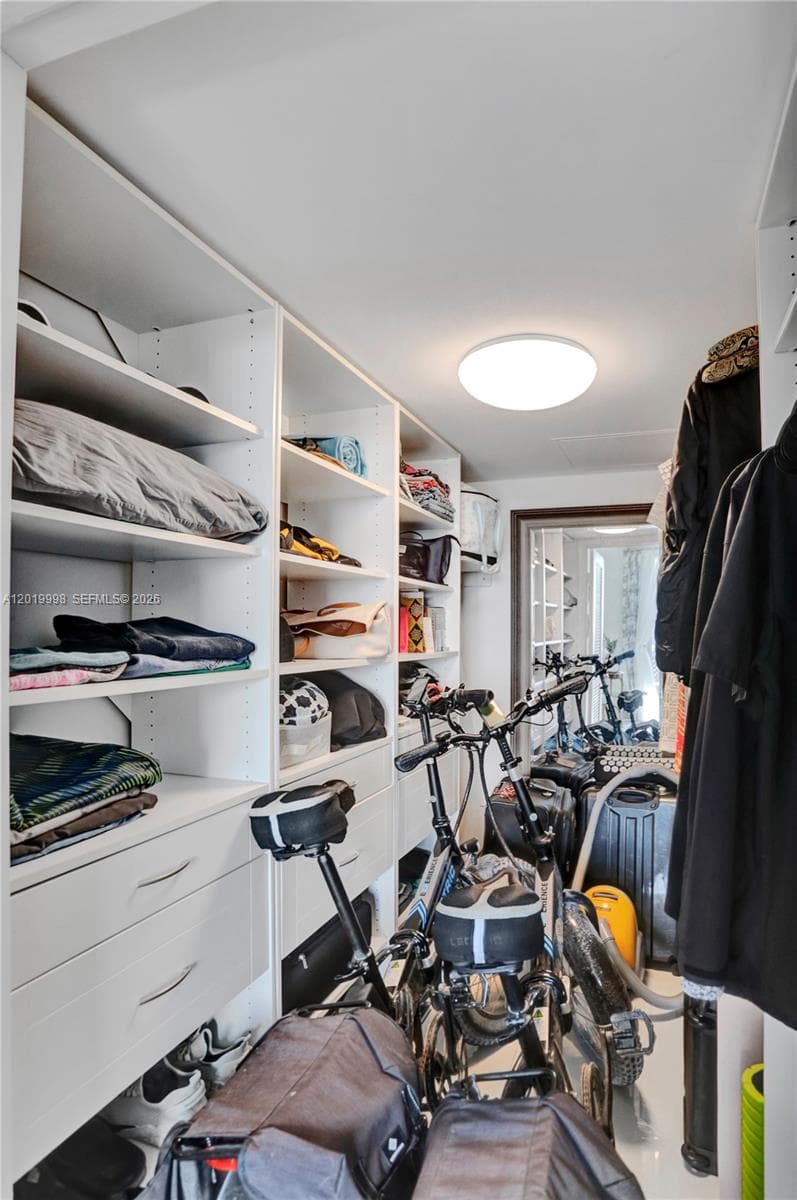 10275 Collins Ave 829 photo 20