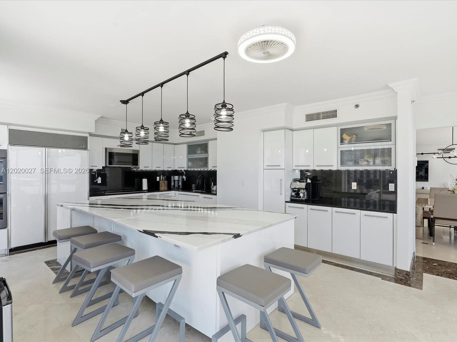18911 Collins Ave 601 photo 11