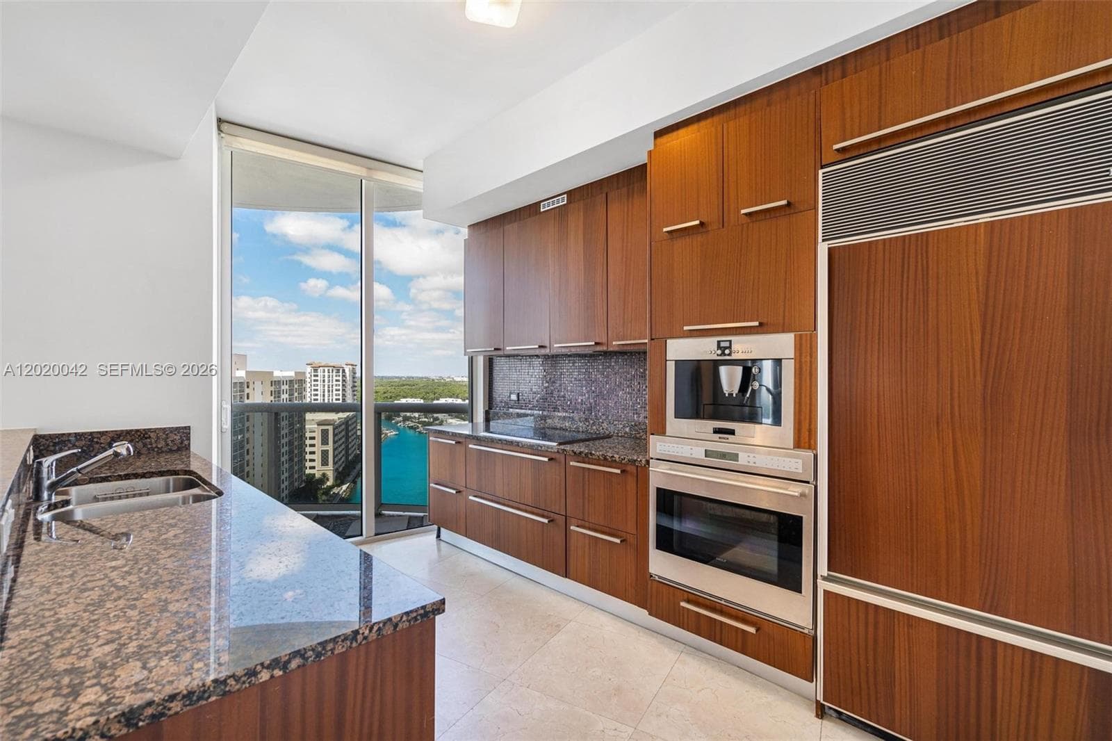 16001 Collins Ave 1505 photo 6