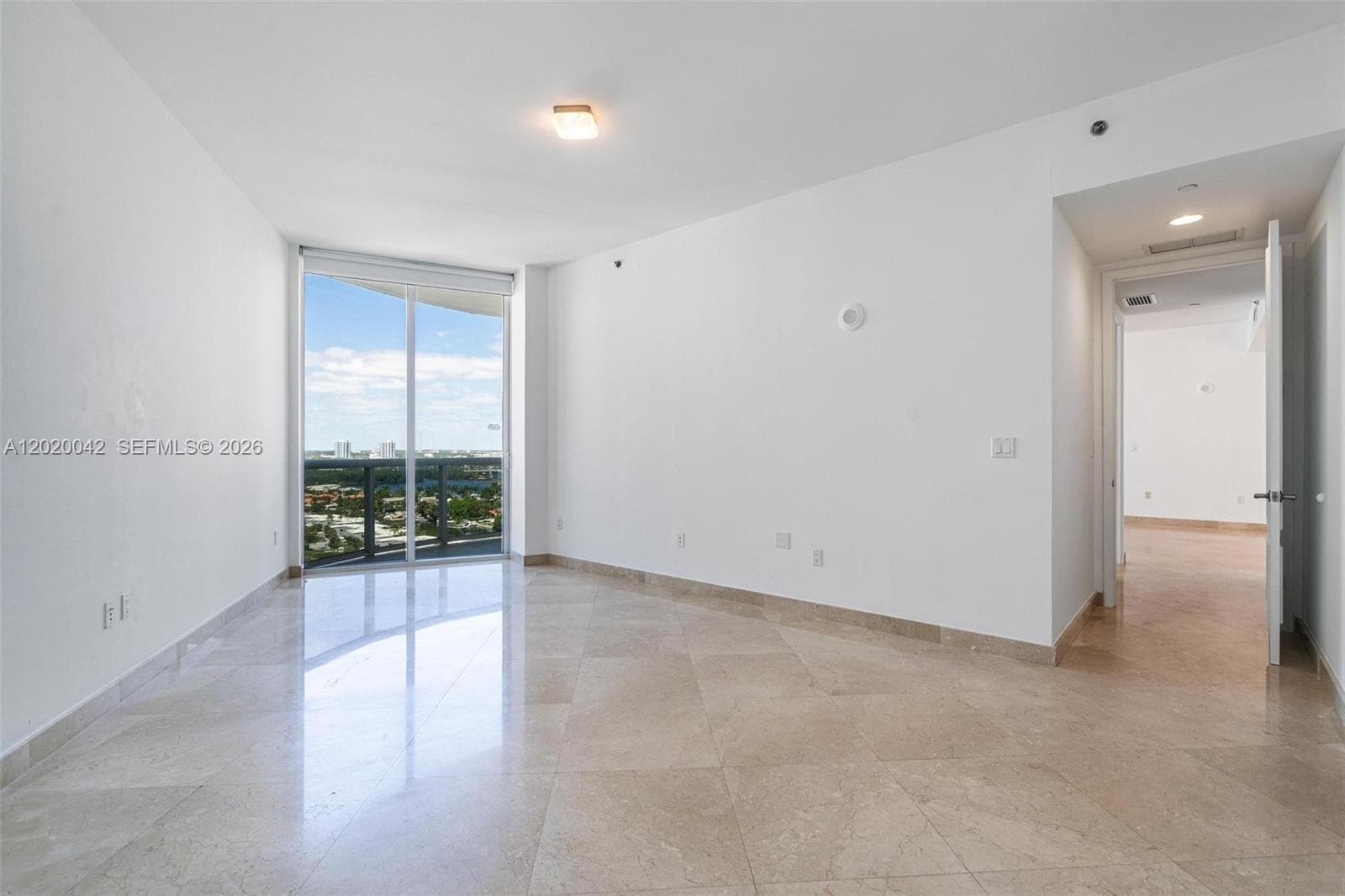 16001 Collins Ave 1505 photo 17
