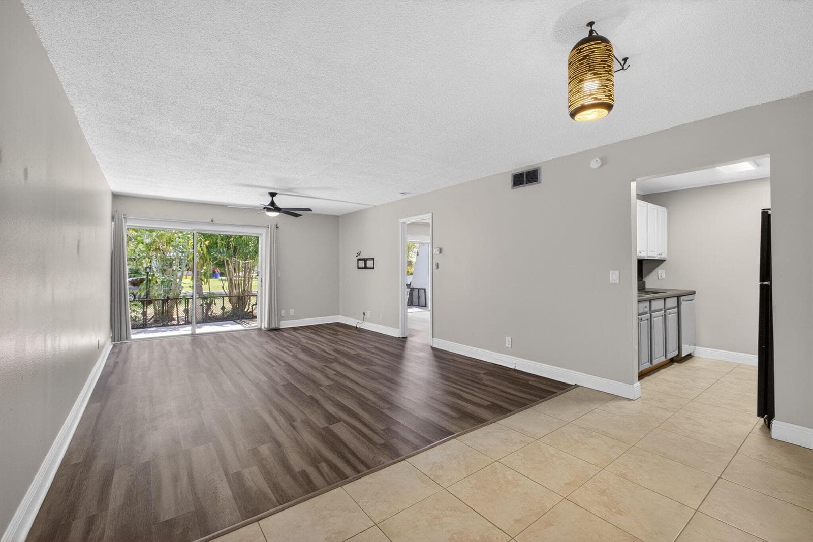 725 Hummingbird Way 109 photo 7