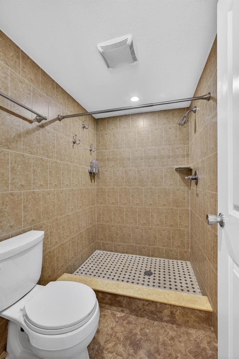 725 Hummingbird Way 109 photo 20