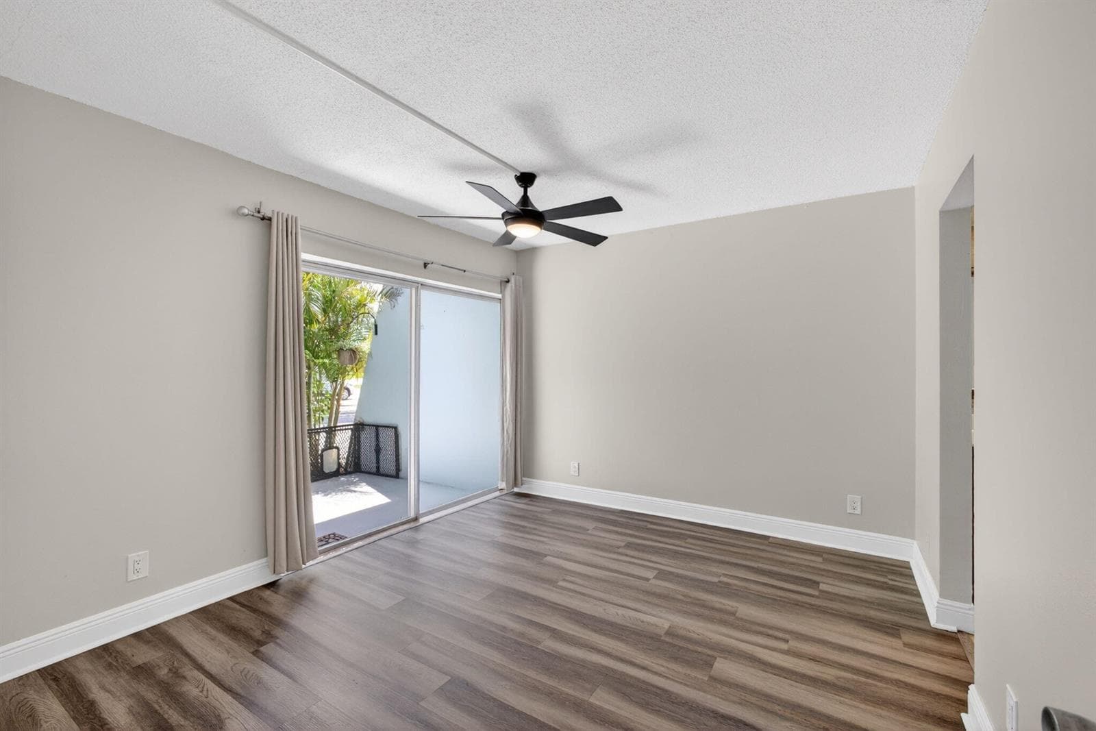 725 Hummingbird Way 109 photo 15