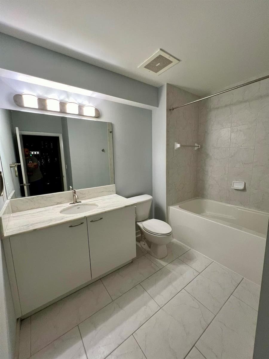 133 NE 2nd Avenue 1006 photo 4