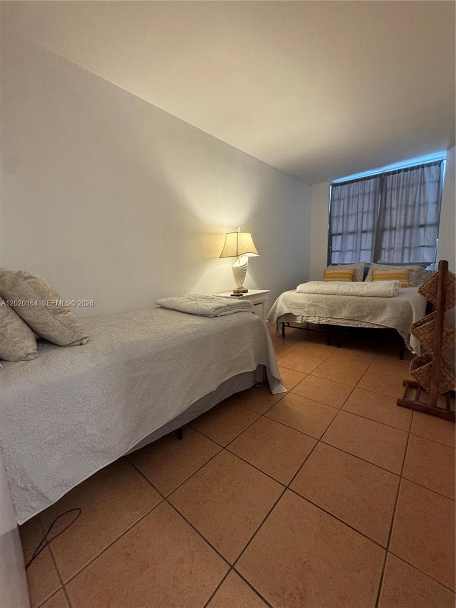 100 Lincoln Rd 303 photo 6