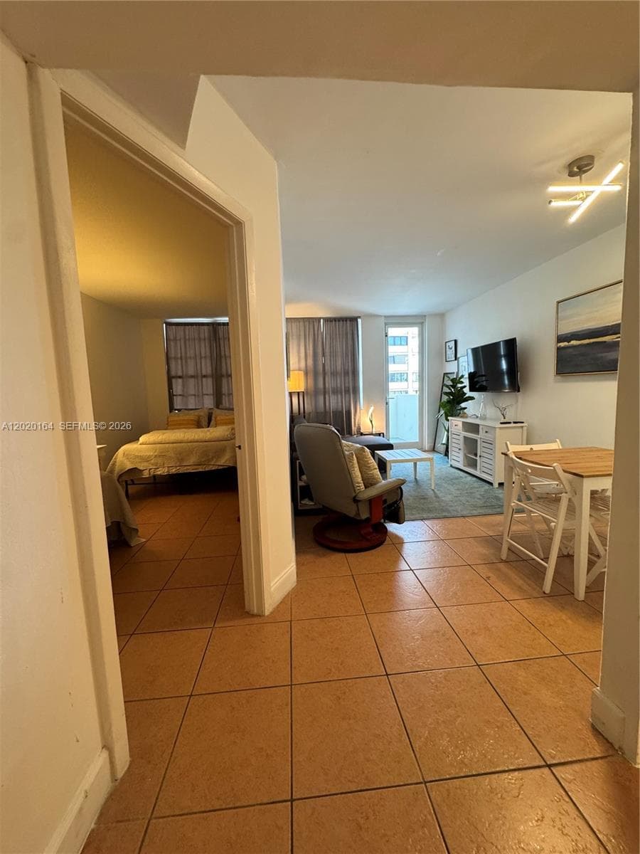 100 Lincoln Rd 303 photo 5