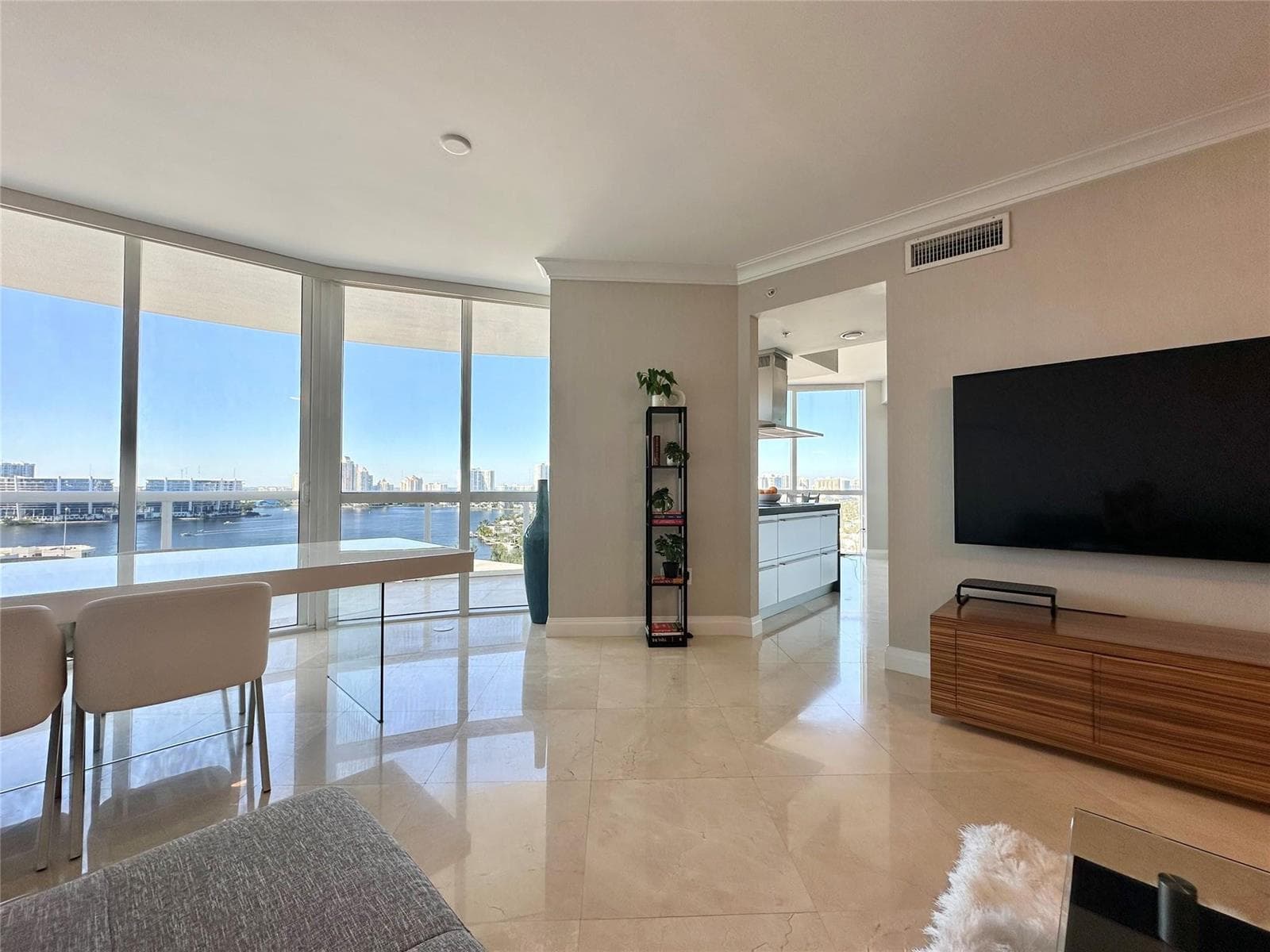 18201 Collins Avenue 1901 photo 13