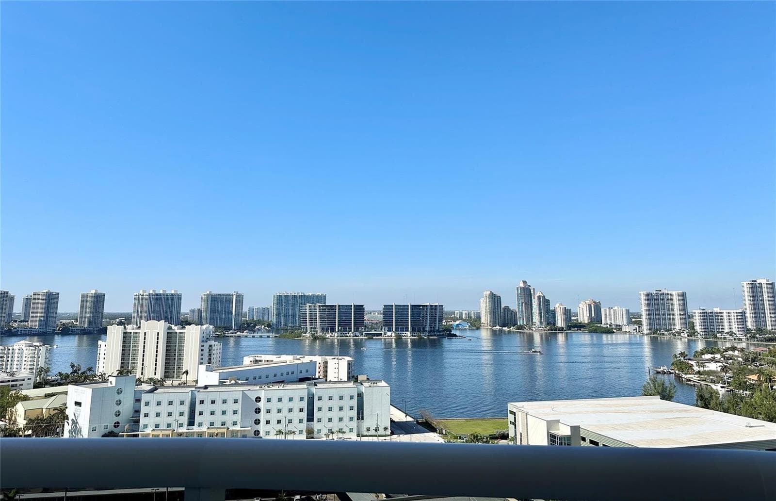 18201 Collins Avenue 1901 photo 7