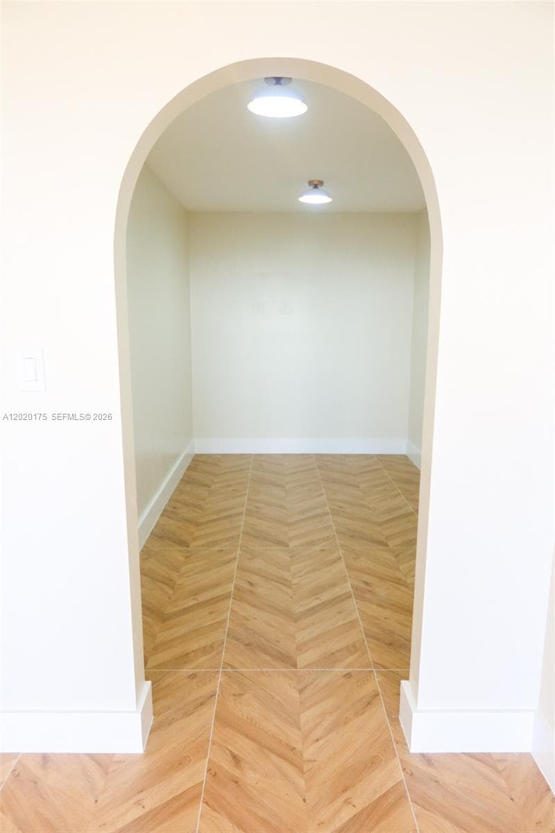 2500 Parkview Dr 1816 photo 7