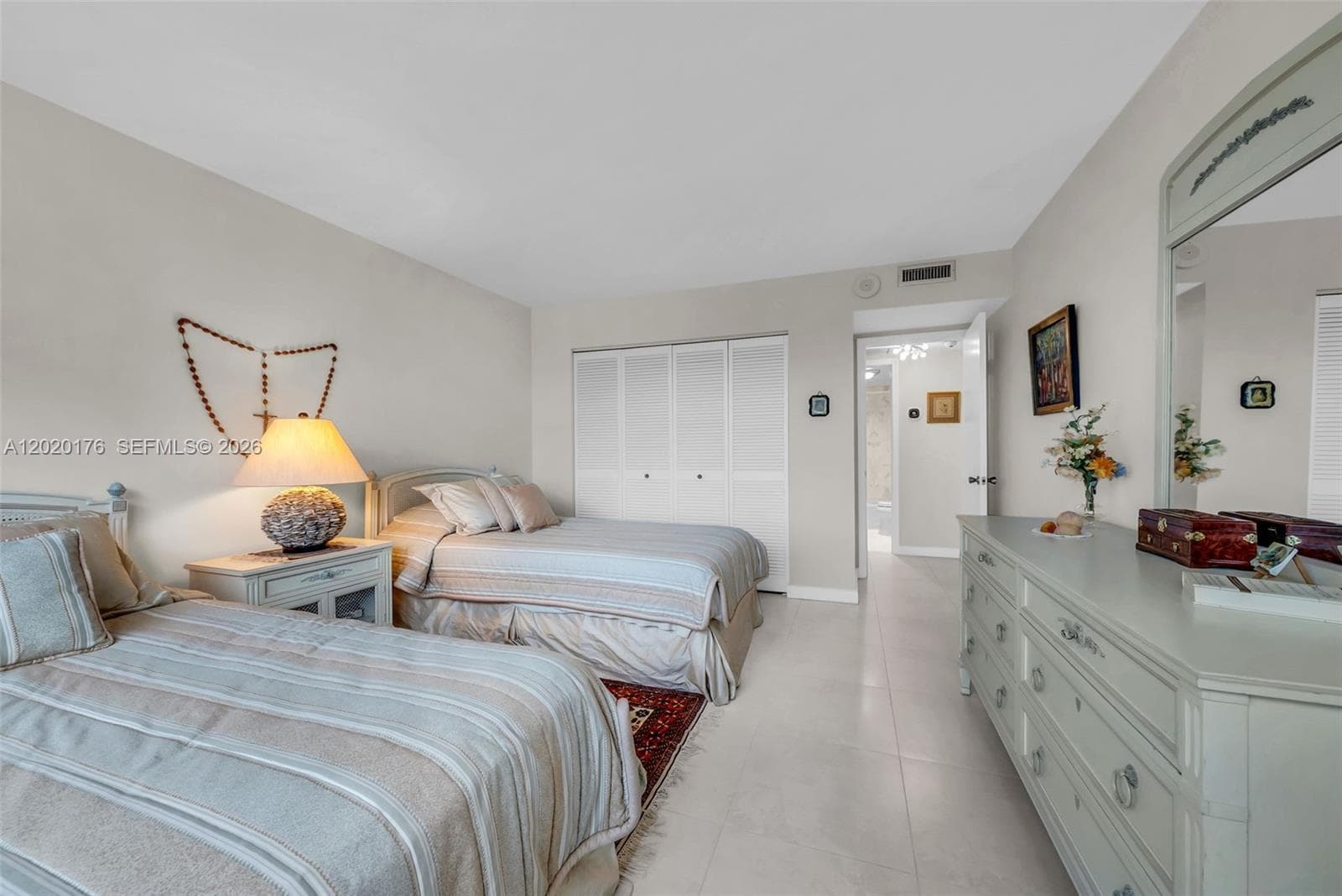 199 Ocean Lane Dr 512 photo 13
