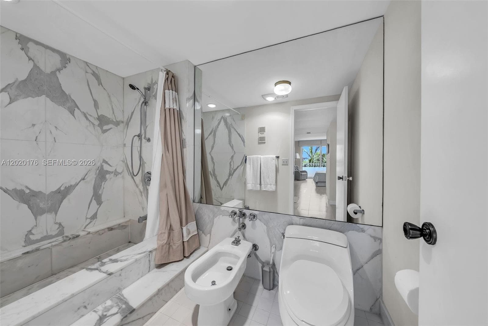 199 Ocean Lane Dr 512 photo 19
