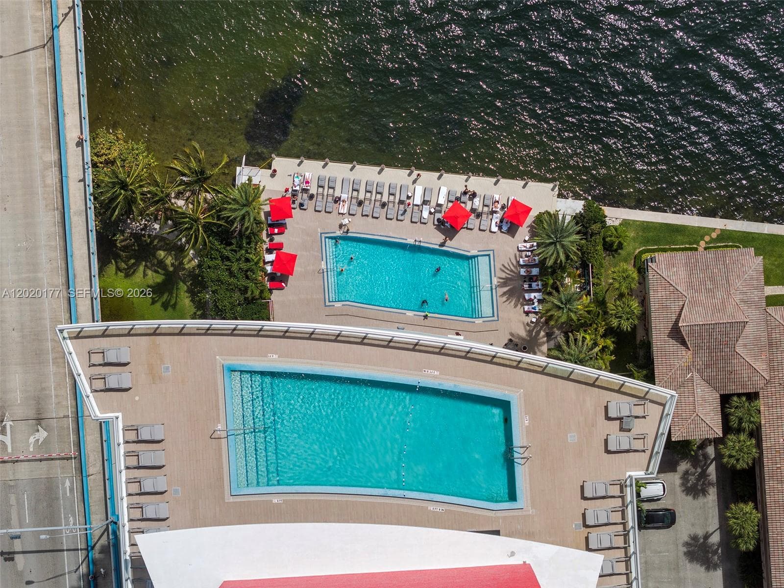 2602 Hallandale Beach Blvd R2604 photo 13