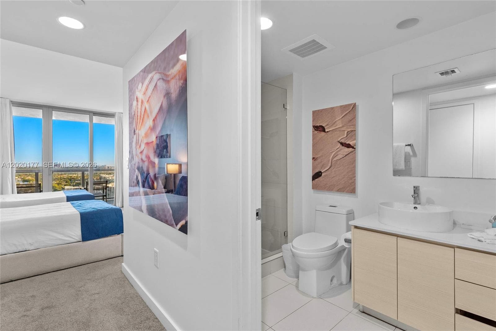 2602 Hallandale Beach Blvd R2604 photo 22