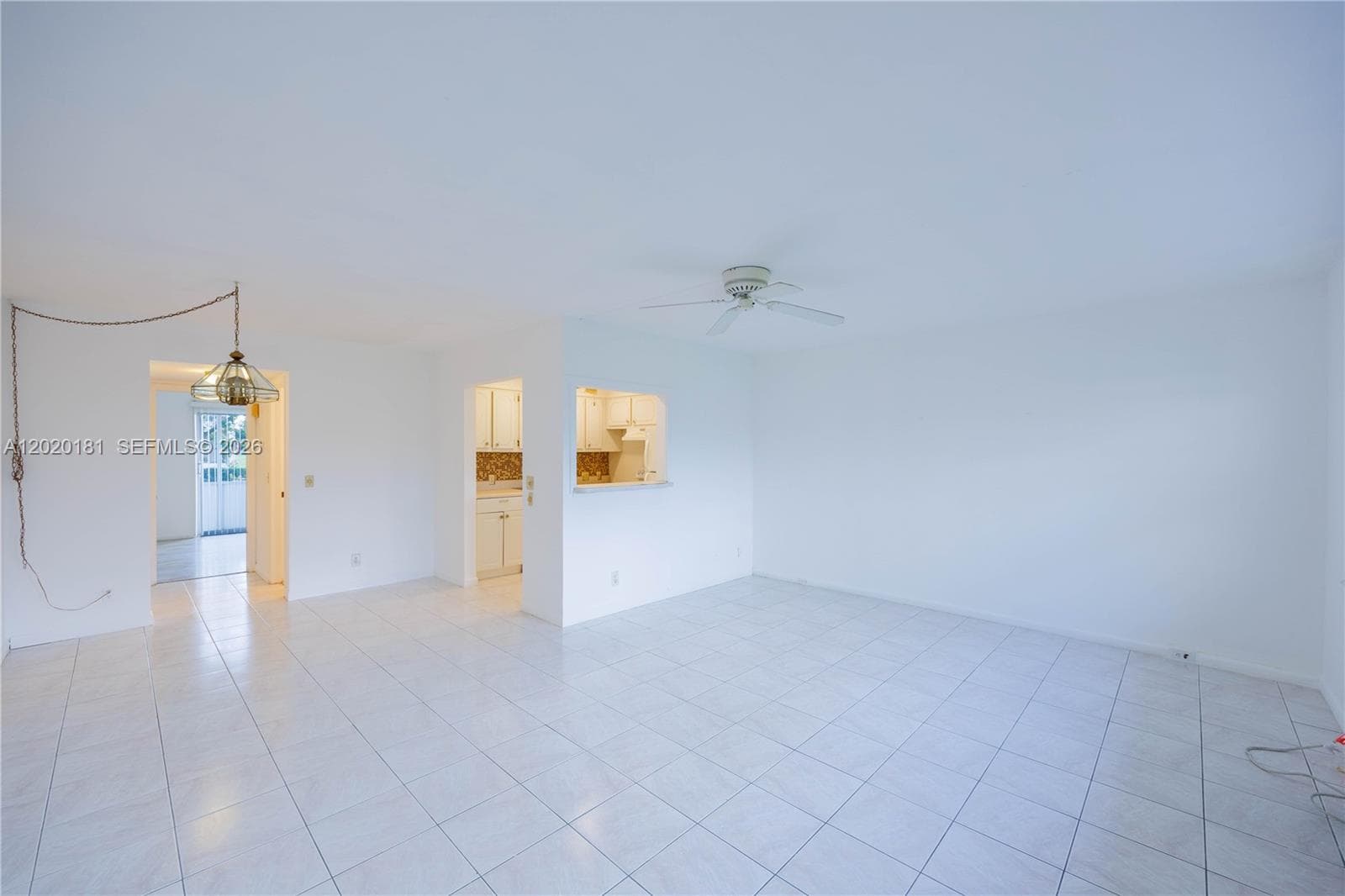 303 Preston H 303 photo 5