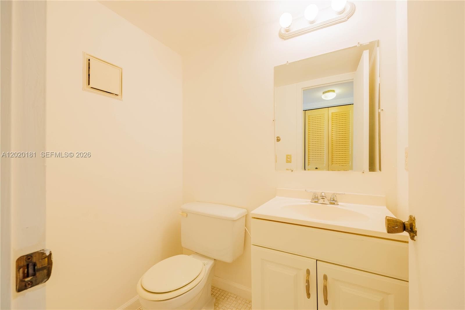 303 Preston H 303 photo 15