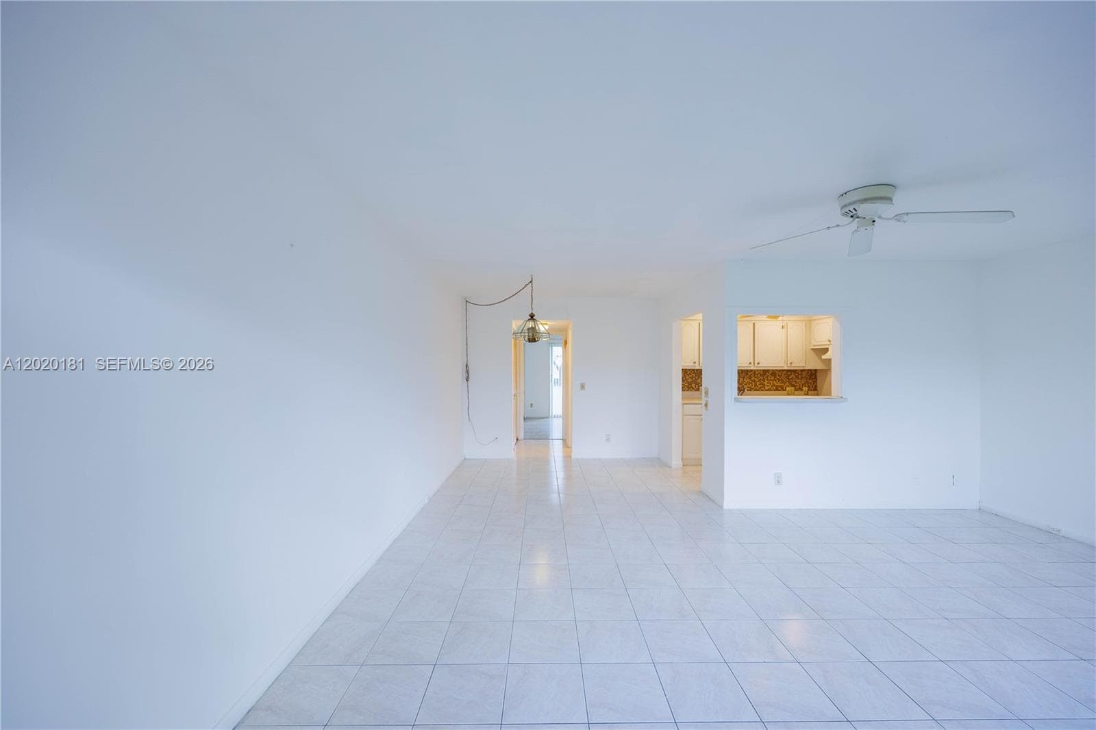303 Preston H 303 photo 4