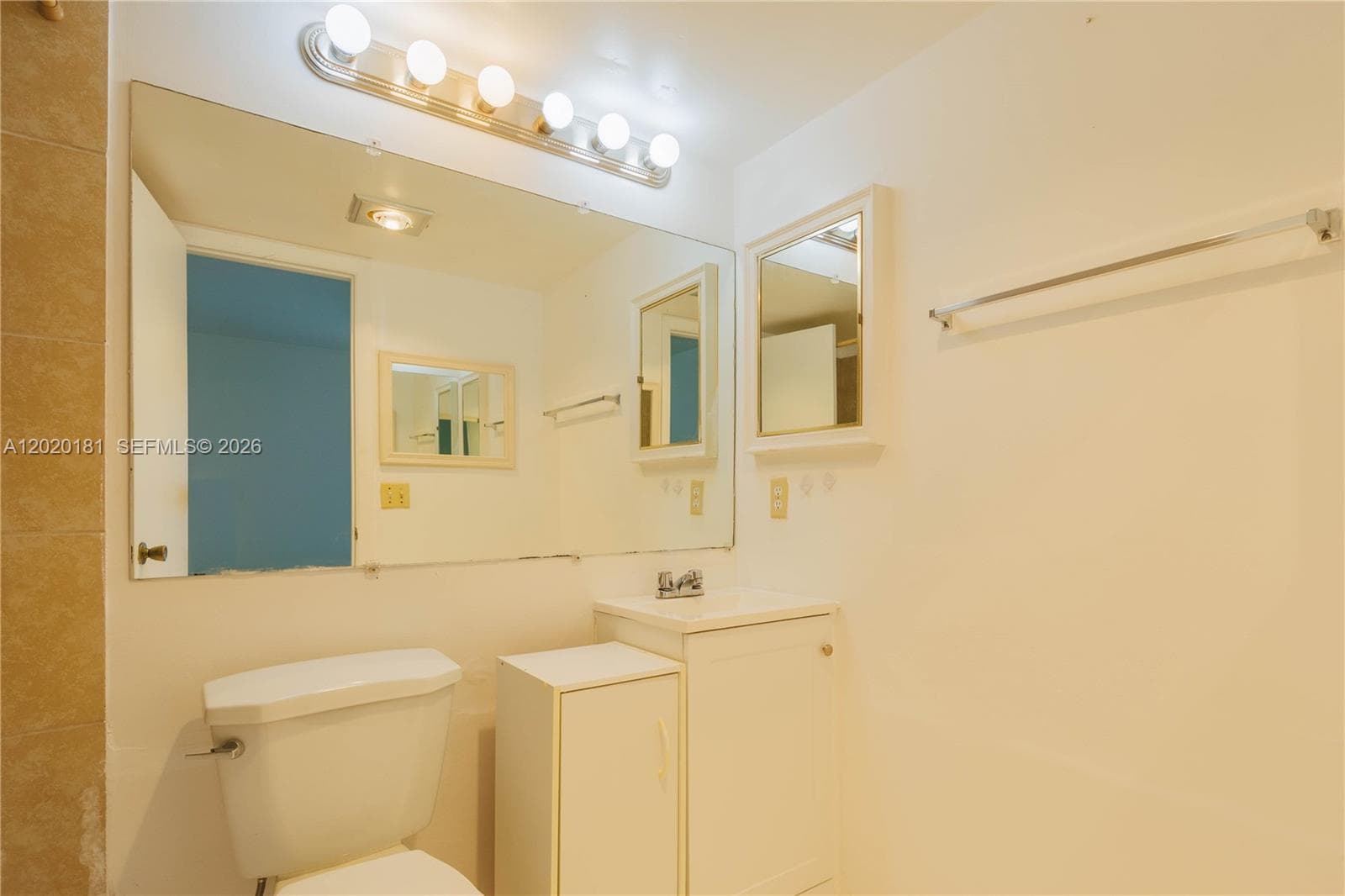 303 Preston H 303 photo 21