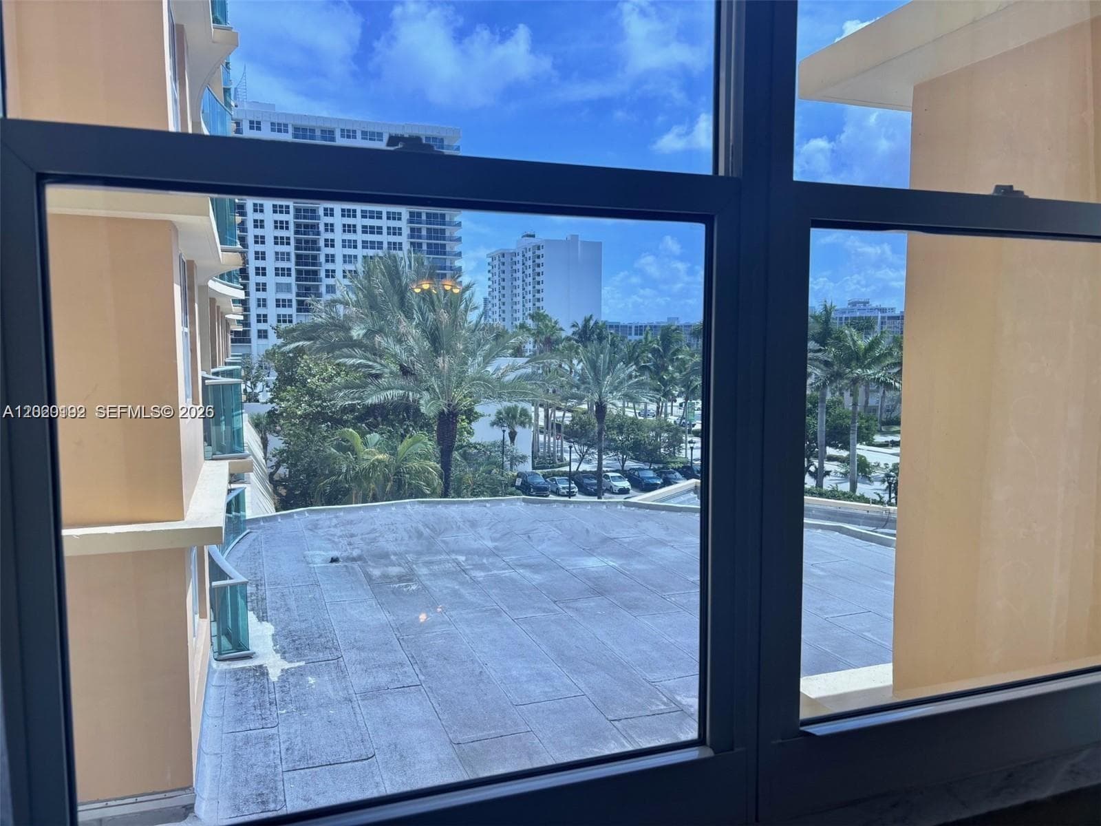 2501 S Ocean Dr 433 photo 4
