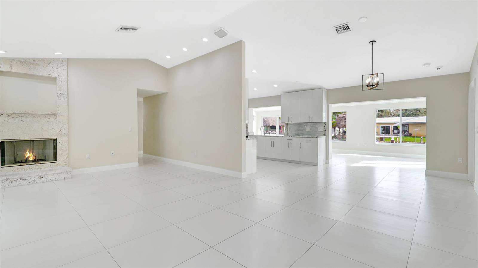 1412 NE 53rd Court photo 10